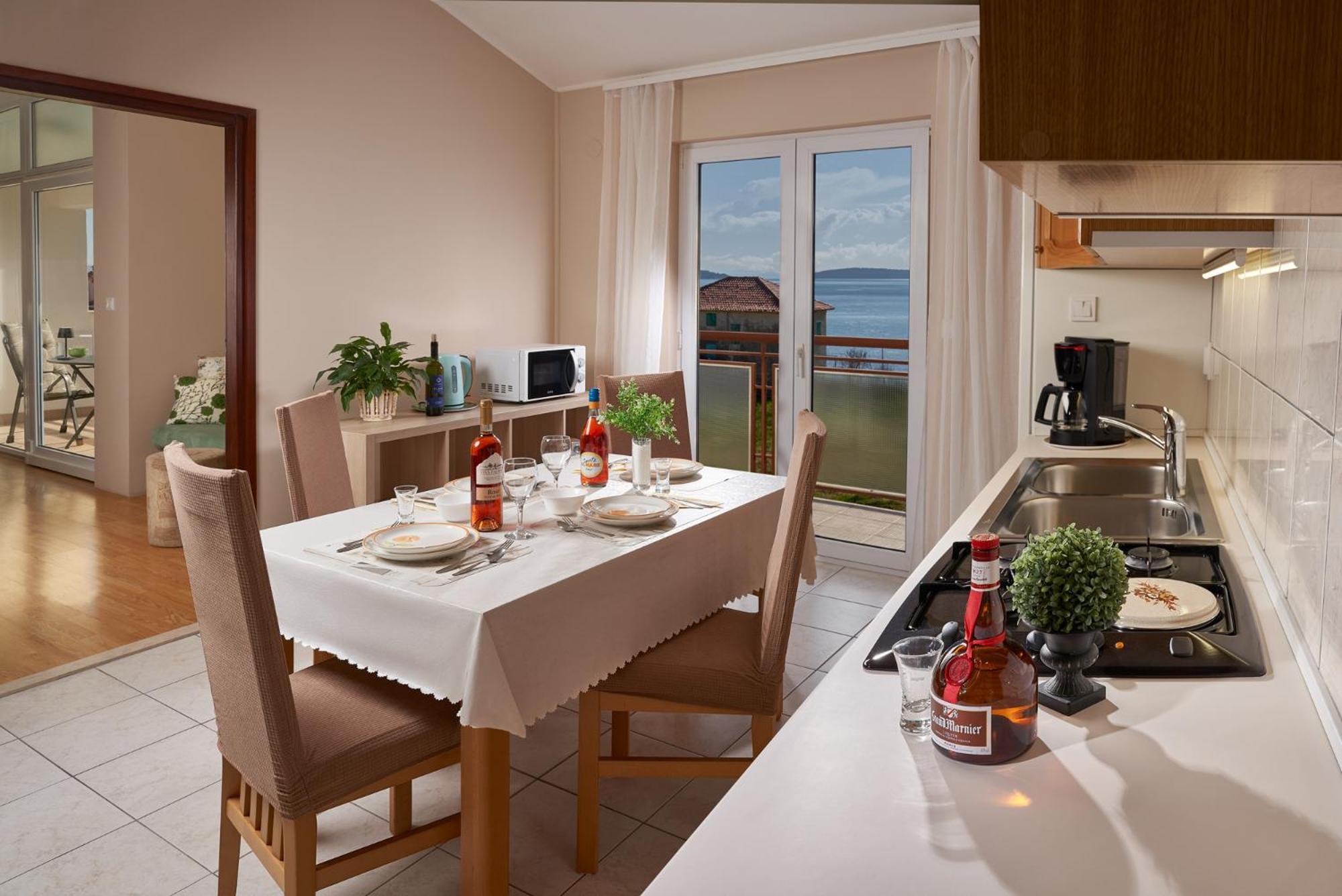 Palmaja Apartment คาชเตลา ภายนอก รูปภาพ